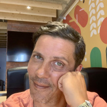Lucian Viziru le-a răspuns celor care l-au acuzat că cere bani pe TikTok. „Nimeni nu vă bagă mâna în buzunar”