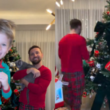 Dani Oțil și Gabriela Prisăcariu au împodobit bradul împreună cu Tiago. Micuțul a insistat să înceapă magia Crăciunului mai devreme