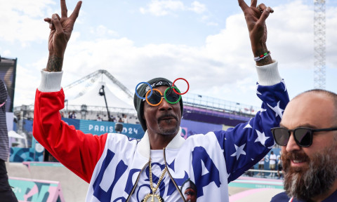 PARIS, FRANCE - AUGUST 07: Rapper and Record Producer Snoop Dogg during the Men&apos;s Park Final on day twelve of the Olympic Games Paris 2024 at Place de la Concorde on August 07, 2024 in Paris, France. © diebilderwelt / Alamy Stock