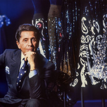 Designerul italian Valentino Garavani a murit la 93 de ani. Monstrul sacru al modei care a îmbrăcat elitele lumii