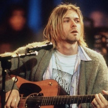 Un nou raport al experţilor criminalişti susţine că muzicianul Kurt Cobain ar fi putut fi ucis