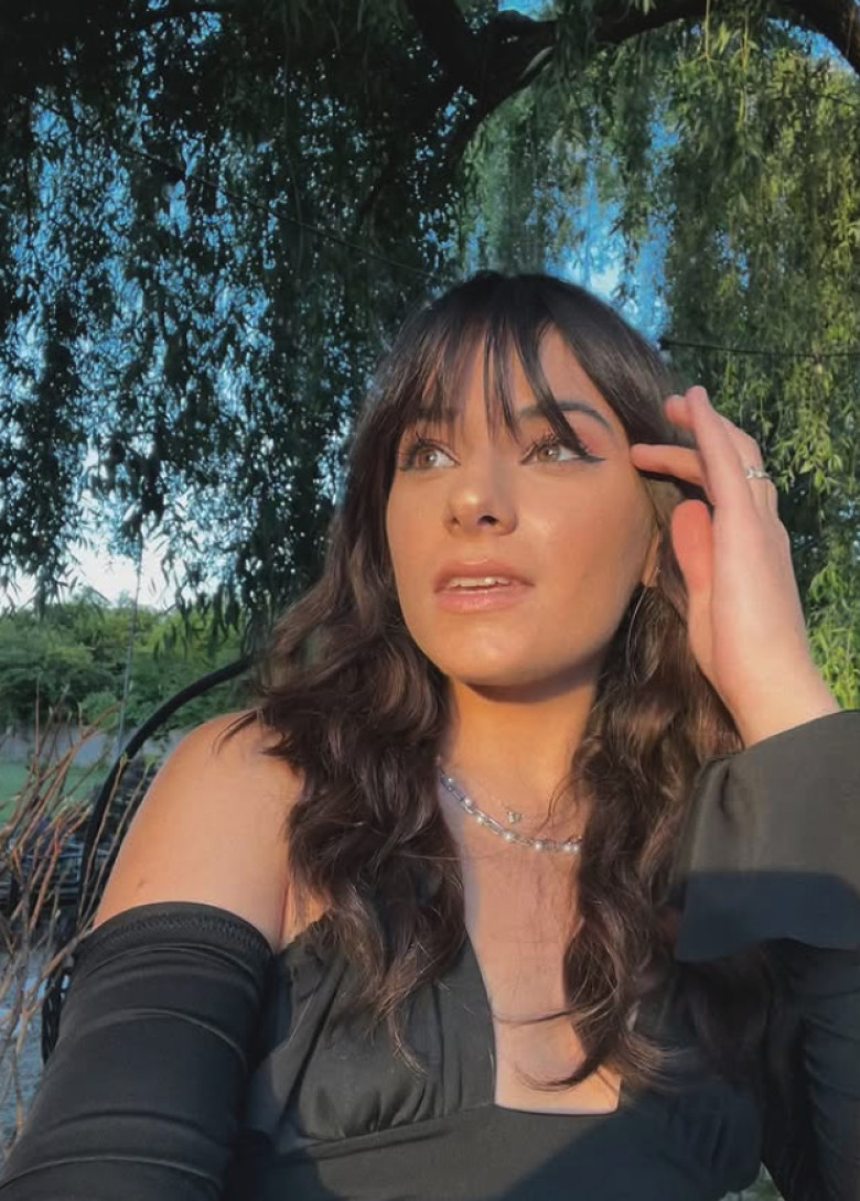 ALEXANDRA-CAPITANESCU12