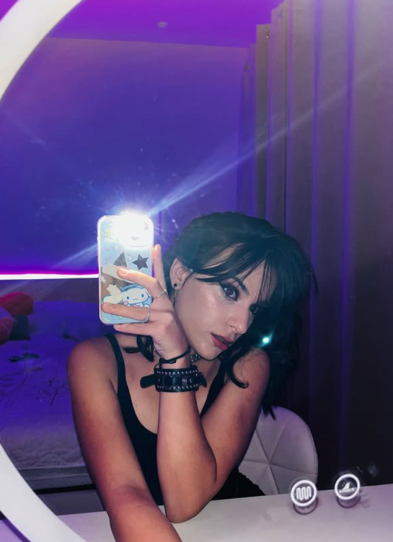 ALEXANDRA-CAPITANESCU13