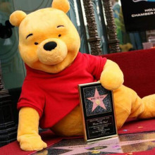 Winnie the Pooh împlinește 100 de ani. Povestea ursulețului care a cucerit lumea și a ajuns chiar subiect politic