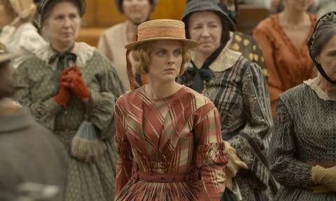 the-grey-house-olivia-nita-gh17