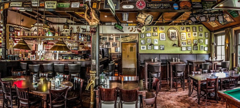 Giethoorn interior bar