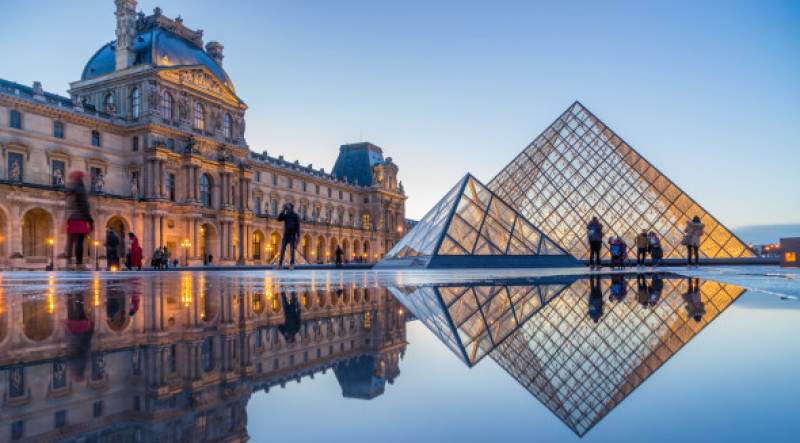muzeul louvre