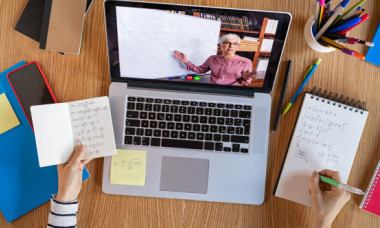 O fetiță de 12 ani a fost acceptată în organizația ”Mensa”. Are un IQ mai mare decât al lui Albert Einstein