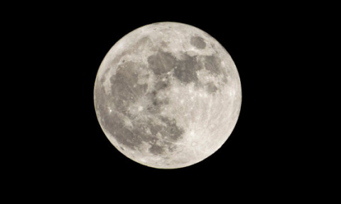 Elon Musk visează la primul oraș pe Lună, capabil să se "autodezvolte". Prioritatea SpaceX nu mai e colonizarea planetei Marte