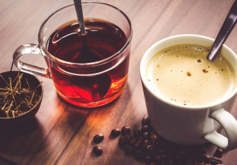 Studiu făcut pe 130.000 de participanți, urmăriți zeci de ani. Ce efect important poate avea consumul moderat de ceai și cafea