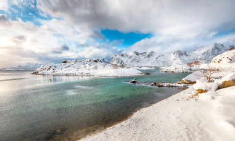 "Gaura gravitaţională" de sub Antarctica oferă o privire rară asupra interiorului profund al Terrei.Cum este remodelat câmpul gravitațional