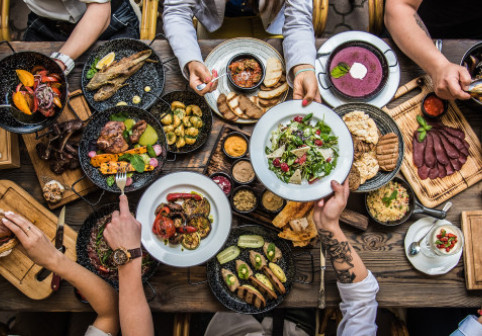 "Sunt dietetician oncolog. Iată cele 5 alimente pe care le am mereu în bucătărie". De ce sunt esențiale pentru sănătatea ta