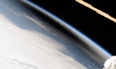 Cum s-a văzut eclipsa totală de soare din spațiu. Pozele date publicității de Stația Spațială Internațională