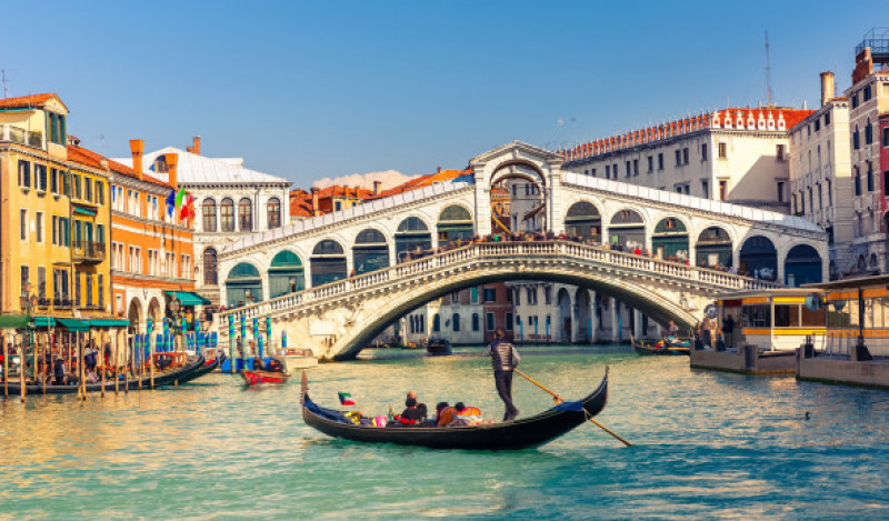Venice,Italy,,,Romance,,,Bridge,,,Cruise