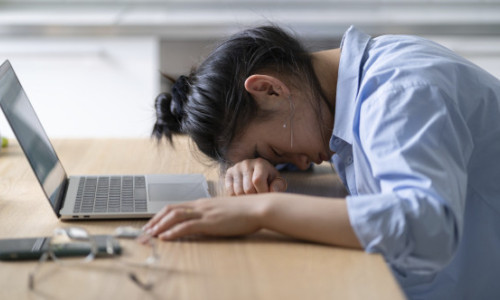 Oamenii de ştiinţă au descoperit genele asociate cu sindromul oboselii cronice. Principalele simptome ale acestei afecţiunii