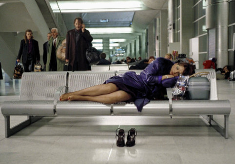 “Arma secretă” împotriva oboselii care apare după zboruri lungi. Ce recomandă un medic pentru a preveni și combate jet lag-ul