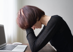 Cum să-ți învingi atacurile de panică. Trucul de 15 secunde care calmează instant anxietatea, recomandat de medici