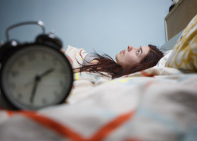 Pericolul tăcut din spatele unui somn neodihnitor. Creierul suferă când nu dormi bine sau pierzi nopțile