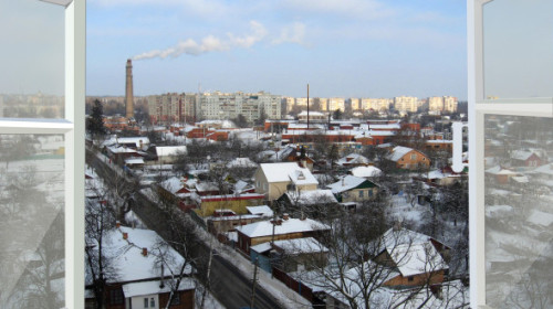 De ce ar trebui să deschizi geamurile casei în fiecare zi, chiar și iarna. 7 motive pentru care să-ți aerisești camerele