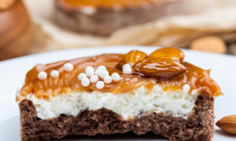 De ce nu dispare pofta de dulce, chiar dacă renunți la zahăr. Ce spun experții