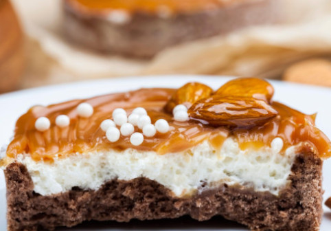 De ce nu dispare pofta de dulce, chiar dacă renunți la zahăr. Ce spun experții