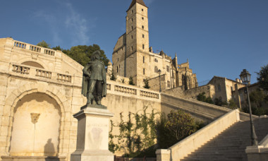 Descoperire misterioasă după 350 de ani. Scheletul lui D’Artagnan ar fi fost găsit sub altarul unei biserici din Maastricht