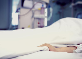 O asistentă a dezvăluit care sunt ultimele cuvinte pe care le rostesc oamenii aflați pe patul de moarte: „Nu se întâmplă ca în filme!”