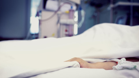 O asistentă a dezvăluit care sunt ultimele cuvinte pe care le rostesc oamenii aflați pe patul de moarte: „Nu se întâmplă ca în filme!”