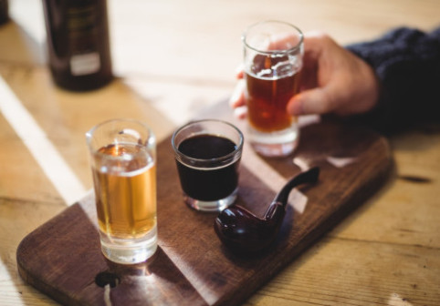 Consumul ocazional de alcool în exces, mai periculos decât pare. Ce au descoperit cercetătorii