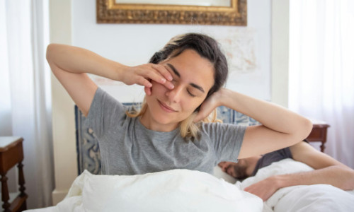 5 obiceiuri de dimineață la care un neurolog a renunțat. Cum îți sabotezi creierul fără să-ți dai seama