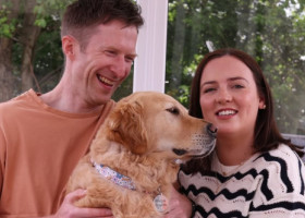 O cățelușă i-a salvat viața stăpânului său, care a intrat în stop cardiac în timp ce dormea. Polly a fost premiată ca erou al anului