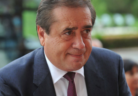 Ioan Niculae se însoară la 71 de ani. Cu ce se ocupă femeia care-i devine soție la vară, care e cu 21 de ani mai tânără decât el