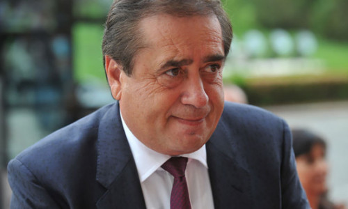 Ioan Niculae se însoară la 71 de ani. Cu ce se ocupă femeia care-i devine soție la vară, care e cu 21 de ani mai tânără decât el