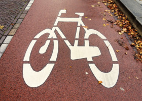 A rămas fără splină după ce a căzut cu bicicleta într-o groapă. Despăgubirea uriașă primită de un bucureștean după 12 ani de procese