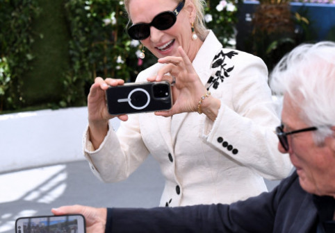 Richard Gere și Uma Thurman au făcut show la Cannes 2024. S-au distrat de minune la ședința foto pentru „Oh, Canada”