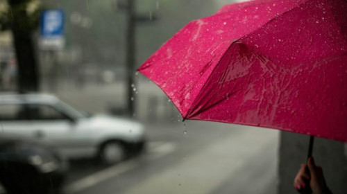 Atenționare ANM de ploi, grindină, vijelii, inundații și ceață în 20 de județe din țară. COD GALBEN în vigoare