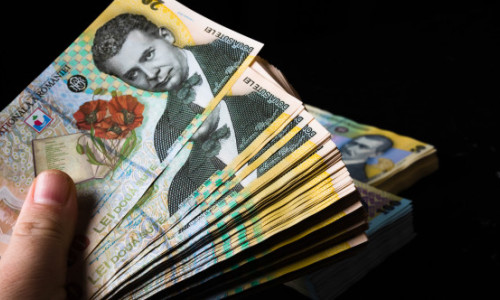 Câți bani a strâns un român cu salariu mediu la Pilonul 2 după 18 ani. Suma s-a dublat în ultimii trei ani