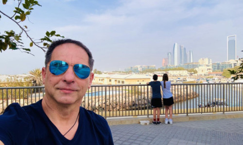 Dan Negru, jefuit în metroul din Paris de patru hoți români. I-au luat tot, apoi i-au returnat bunurile