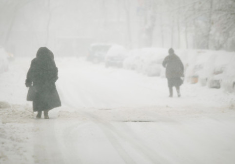 Vreme deosebit de rece, ninsori şi strat de zăpadă în Capitală, până pe 13 ianuarie. Temperaturi minime de până la -10 grade