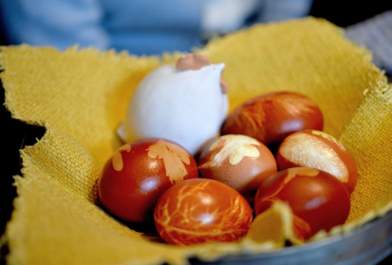 ouă de paște vopsite natural (2)