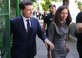 Mirabela Grădinaru, prima apariție publică alături de Nicușor Dan, după ce a câștigat alegerile. Cum s-a îmbrăcat Prima Doamnă