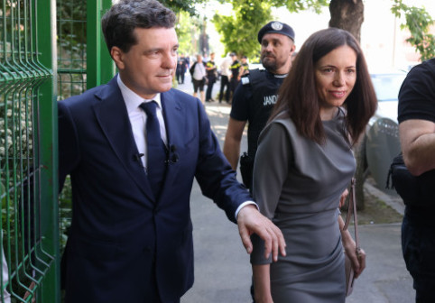 Mirabela Grădinaru, prima apariție publică alături de Nicușor Dan, după ce a câștigat alegerile. Cum s-a îmbrăcat Prima Doamnă