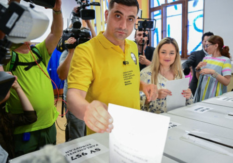 George Simion, despre casele de 35.000 de euro: "A fost forma noastră de marketing. Nu le-am făcut vreo propunere că le dau case"