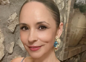 Andreea Marin, mărturisire din vacanța în Capri: “Știu că sunt cam serioasă în general, dar de două ori pe an, dansez până în zori”