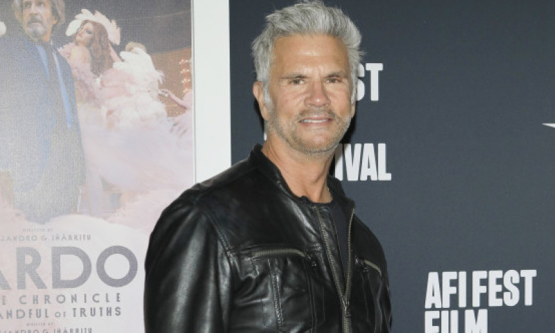Un actor de la Hollywood a depus actele de divorț, încheind astfel a șasea căsnicie. El și soția sa erau căsătoriți de aproape doi ani