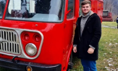 Cine este tânărul de de 24 de ani care a murit după ce s-a prăbușit cu planorul. A fost şef de promoţie în facultate şi visa la o carieră în aviație
