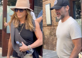 Jennifer Aniston, „împlinită și fericită” alături de noul ei iubit. Cei doi, fotografiați în NYC. „Un prieten comun le-a făcut cunoștință”