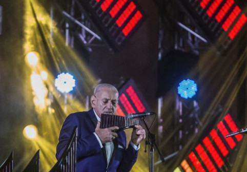 Cine este soția lui Gheorghe Zamfir, mai tânără cu 44 de ani decât artistul