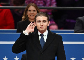Are 19 ani, dar nu e interesat de întâlniri. Cu ce s-a ocupat Barron, fiul lui Donald Trump, toată vara