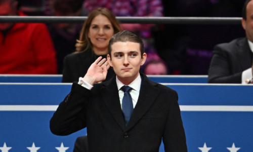 Are 19 ani, dar nu e interesat de întâlniri. Cu ce s-a ocupat Barron, fiul lui Donald Trump, toată vara